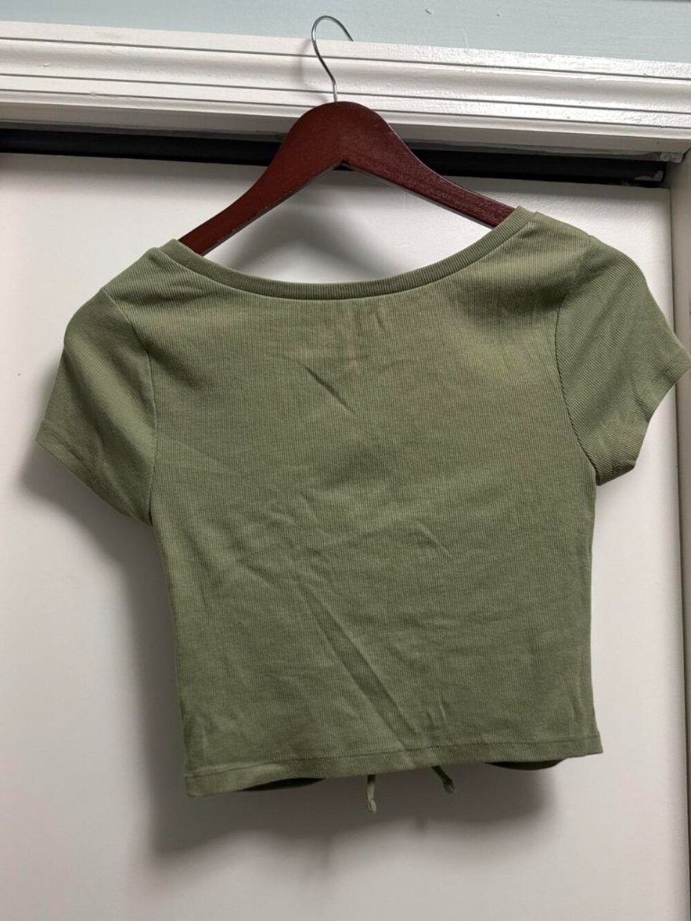 Aeropostale Women's Green and Khaki Crop-top